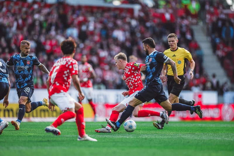 Soi kèo Mainz vs Heidenheim - Vòng 17 Bundesliga